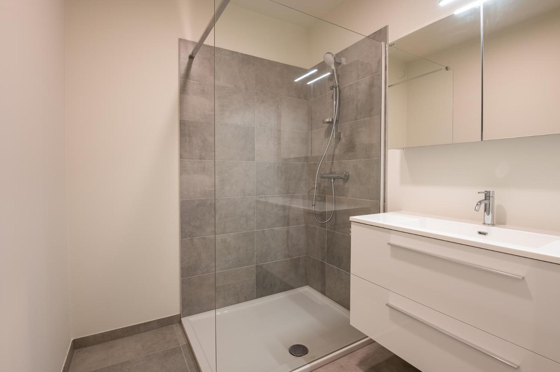 Situated Brand New For 5 *